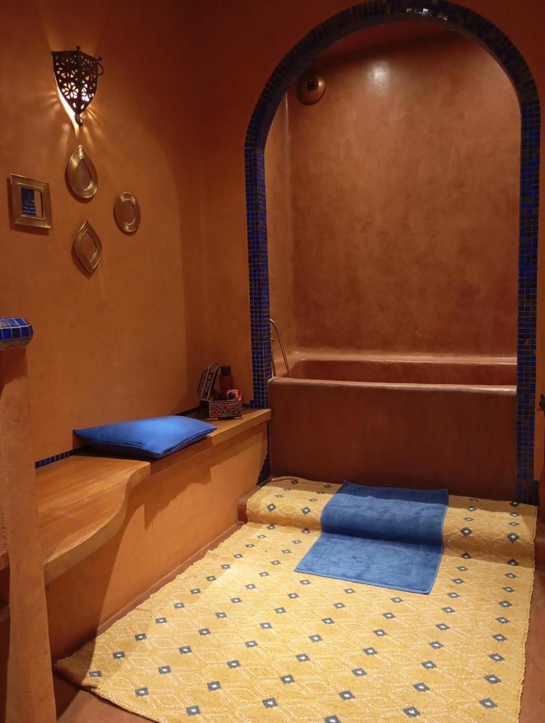 La Maison Bleue Ponsas Exteriör bild